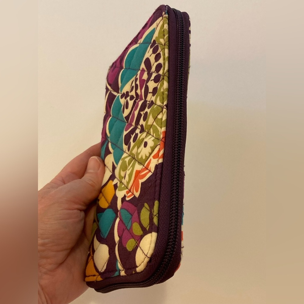Vera Bradley Wallet Cosmetic Case Floral Paisley Lot of 2 Quilted Zip Around - Picture 8 of 13